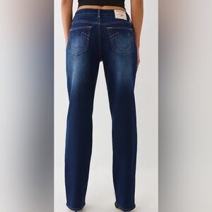 True Religion “Sarah” Steaight Leg Jeans. Size 28
